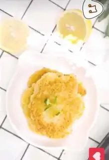 Make Horseshoe shrimp pie step 8
