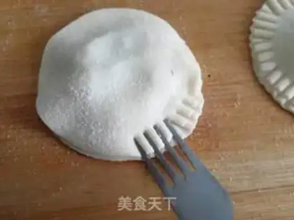 Make A dumpling-skin box step 4