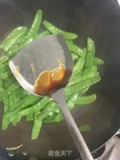Make Garlic Dutch beans step 7