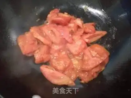 Make Tomato fried eggs step 5
