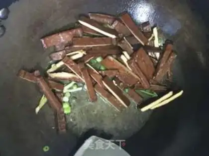Make Celery fried dry step 3