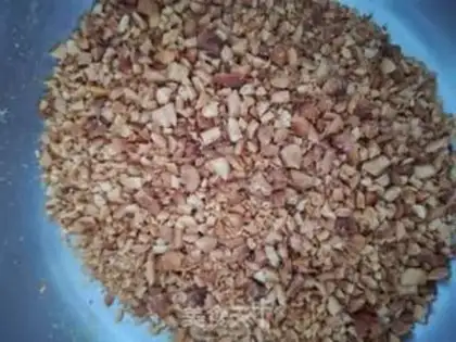 Make Sugar peanuts step 1