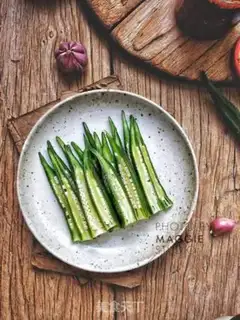 Make Garlic aces step 19
