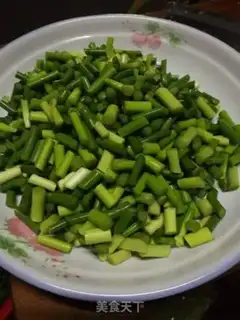 Make Garlic fried meat step 1