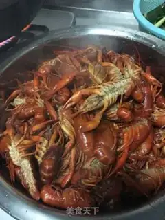 Make Spicy little lobster step 4