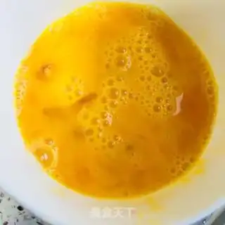 Make Quillow ham and egg fried rice step 1