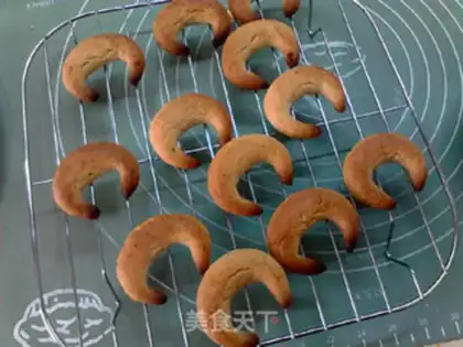 Make The German squirt horn cookies step 15