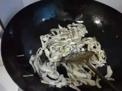 Make Scrambled mushrooms step 6