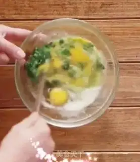 Make A spinach chicken cake step 3