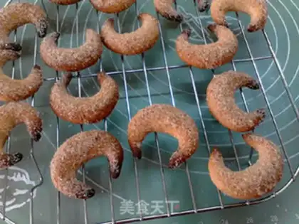 Make The German squirt horn cookies step 17