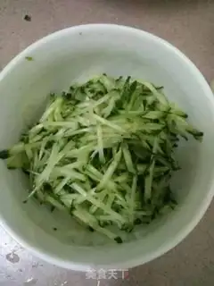 Make cucumber egg step 1