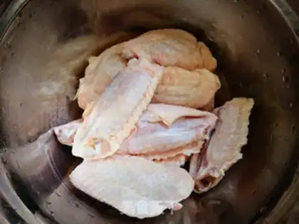 Make Sweet-boiled wings step 0