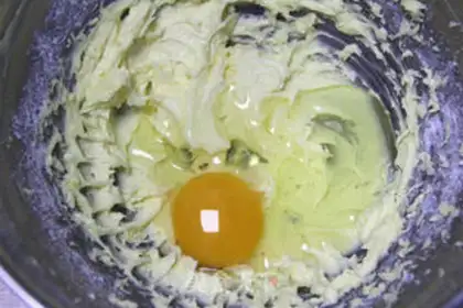 Make Horseshoe omelet step 2