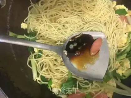 Make Egg ham and sausage noodles step 6
