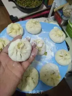 Make Cyclops, egg-ware buns step 12