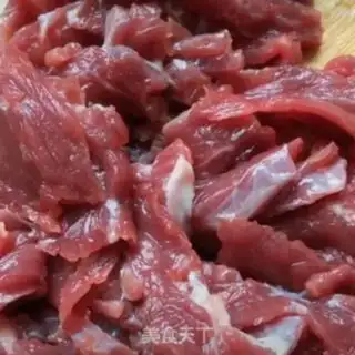 Make Potato beef soup step 1