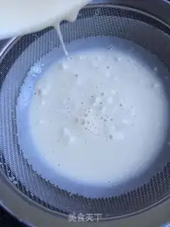 Make Strawberry croissants step 4