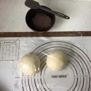 Make Bean rolls, a small meal pack step 3