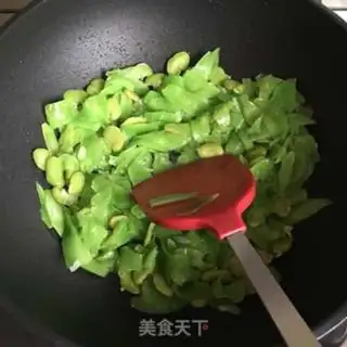 Make Scrambled beans step 6