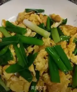Make Onion fried eggs step 4