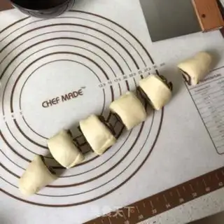 Make Bean rolls, a small meal pack step 6