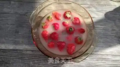 Make Strawberry ice cream step 0