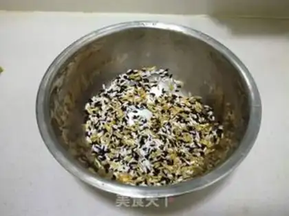 Make Three-coloured rice step 1