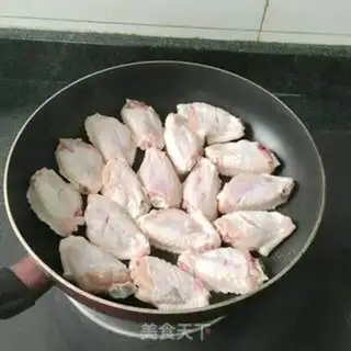 Make Red chicken wings step 1