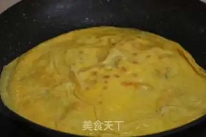 Make Egg roller lollipop step 4
