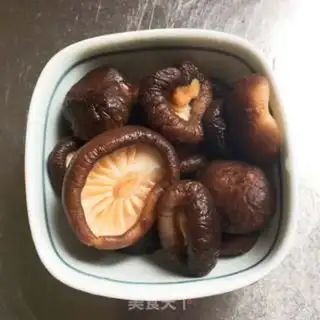Make Tofu with mushrooms step 0