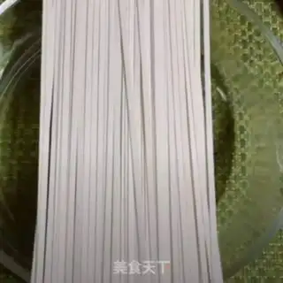 Make Hot noodles step 0