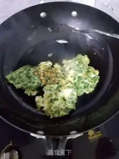 Make Cream eggs and weeds step 2