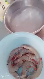 Make Garlic back shrimp step 0