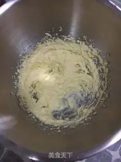 Make Six-inch velvet cake step 1