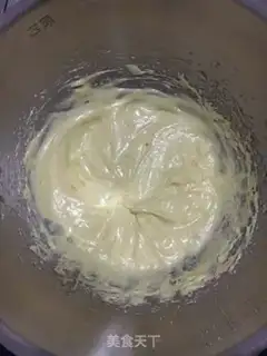 Make Six-inch velvet cake step 3
