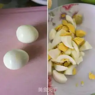 Make Fresh cucumber egg salad step 0