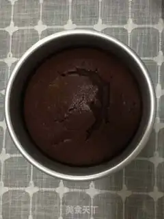 Make Six-inch velvet cake step 7