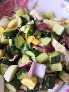 Make Fresh cucumber egg salad step 4