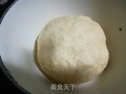 Make Little shell buns step 3