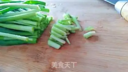 Make Scrambled eggs step 0