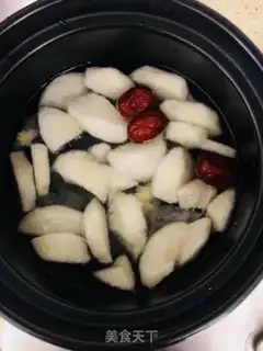 Make Sydney Silver Ear soup step 1