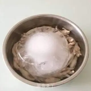 Make Sour chicken claws step 1