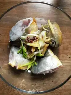 Make Spicy fish step 1