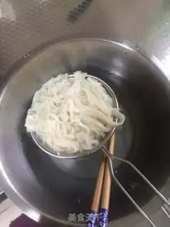 Make ♪ Icey pig hoof spring ♪ step 4