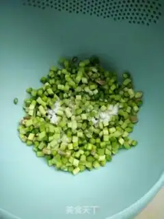 Make Garlic bread step 4