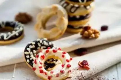 Make Donut cookies step 14