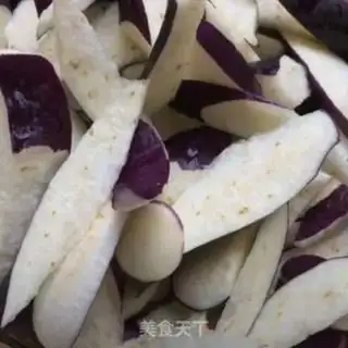 Make Garlic pretzels step 0