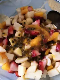 Make Yogurt fruit salad step 4