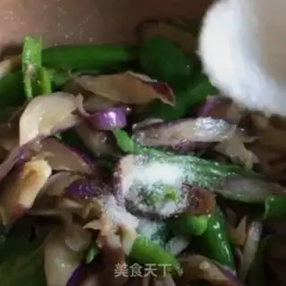 Make Garlic pretzels step 8