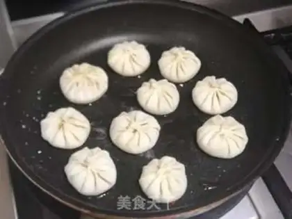 Make Fresh meat buns step 16
